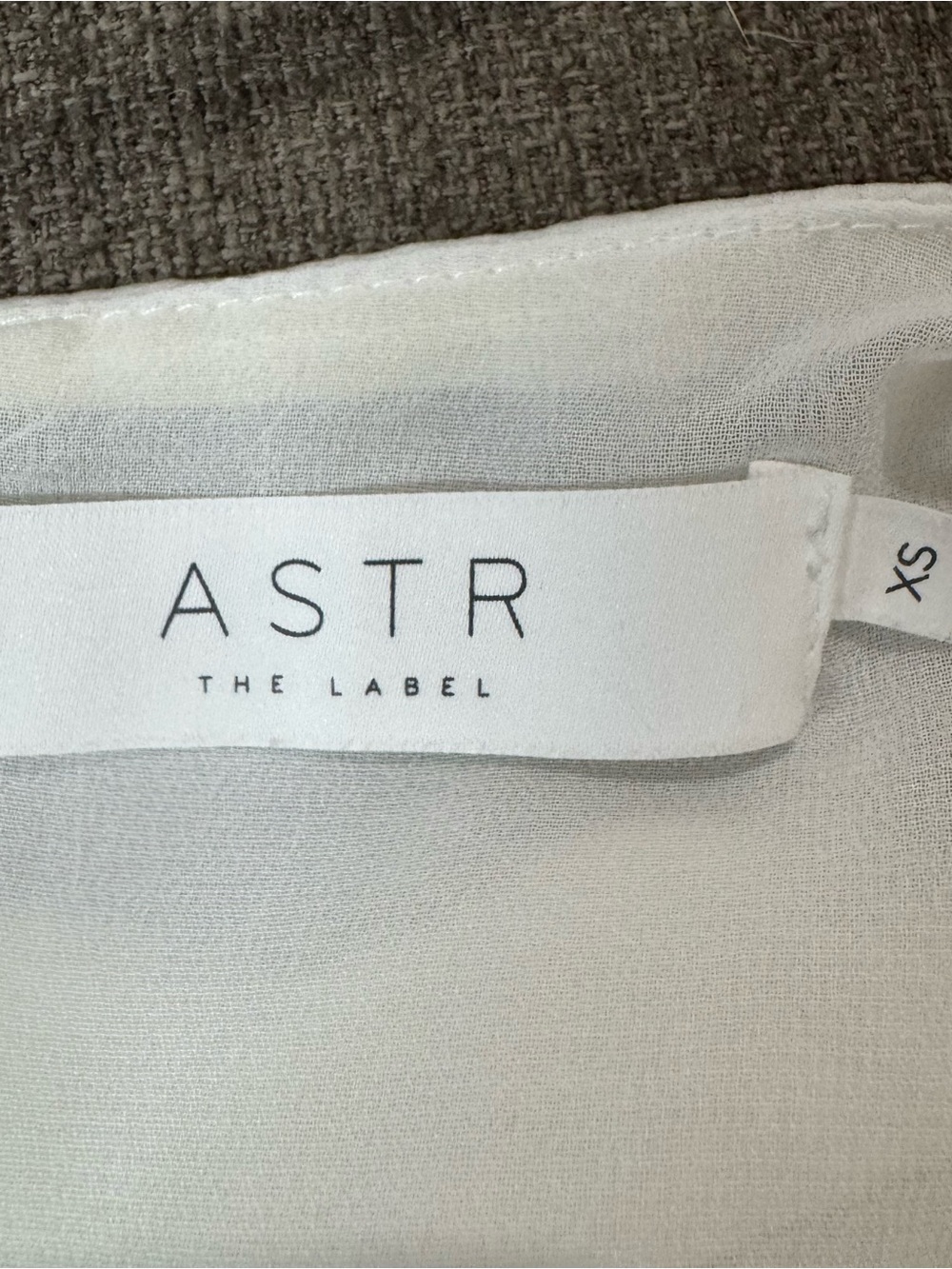 ASTR The Label Ivory Puff Sleeve Cropped Blouse XS - Picture 3 of 5